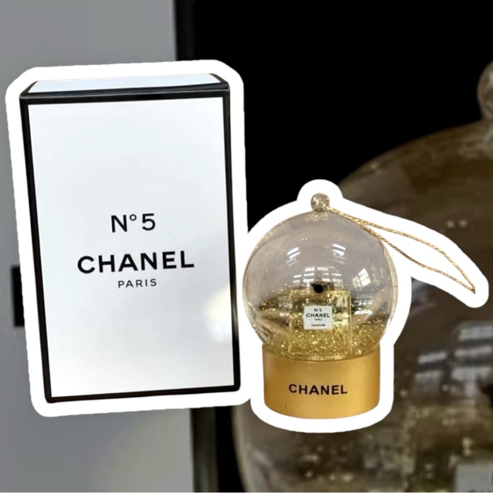 NIB CHANEL Snow Globe Ornament